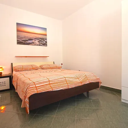 Ceda 415 Apartamento