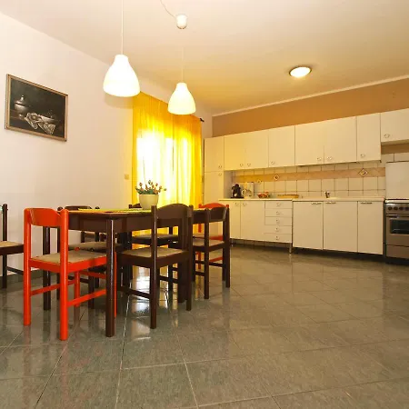 Apartamento Ceda 415 Pula