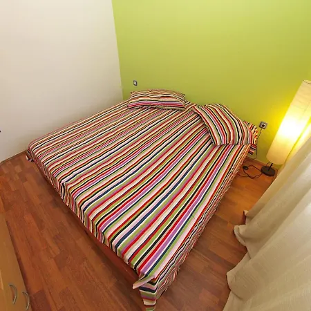 Ceda 415 Apartamento *