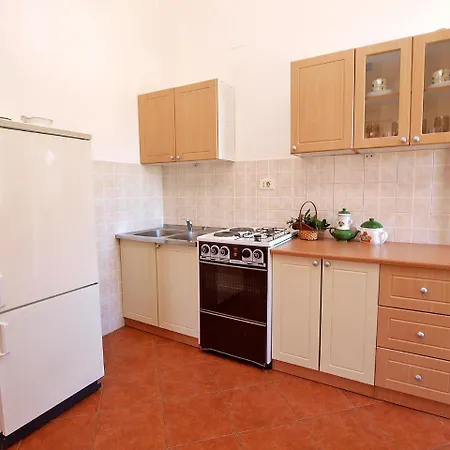 Ceda 415 Apartamento *