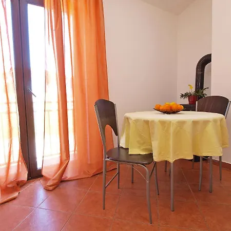 Ceda 415 Apartamento